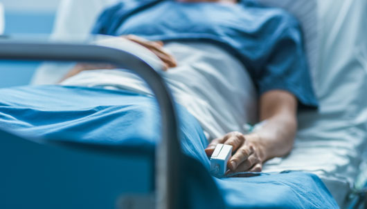 Vorerkrankungen in der Reiserücktrittskosten- und der Auslandsreisekrankenversicherung